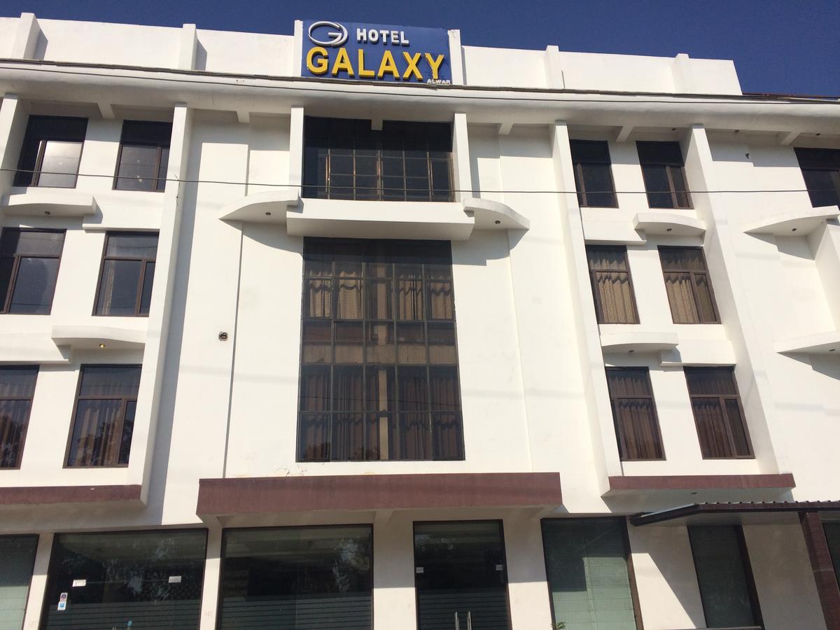 Hotel Galaxy Alwar Esterno foto